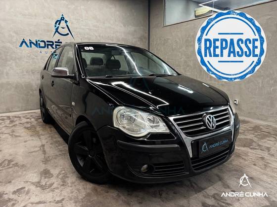 VOLKSWAGEN POLO SEDAN 1.6 MI 8V FLEX 4P MANUAL VOLKSWAGEN POLO SEDAN 1.6 MI 8V FLEX 4P MANUAL